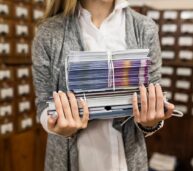 Comunicati stampa e settori diversi: dalla moda alla finanza, come cambiano tono e stile